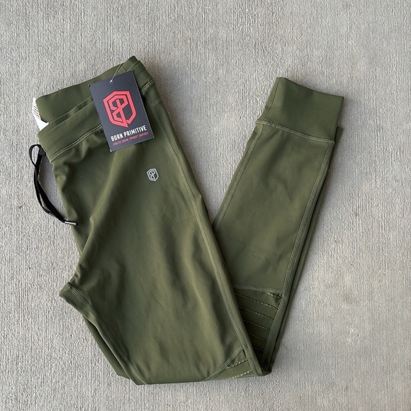 Born Primitive Pants - Born Primitive Leggings Size Medium NEW